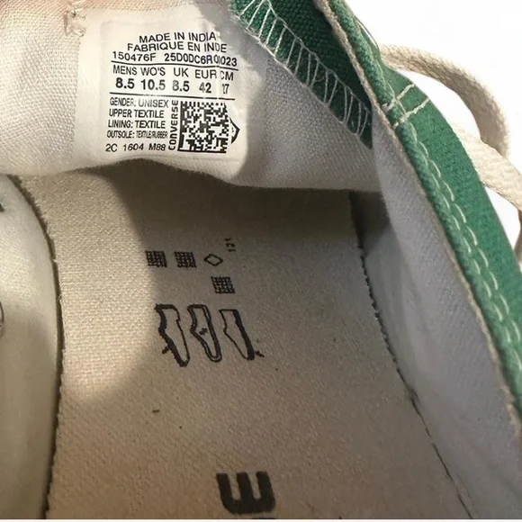 Converse Unisex Chuck Taylor All Star Low Top Sneakers Size US 8.5 Men/ 10 Women - Picture 6 of 6